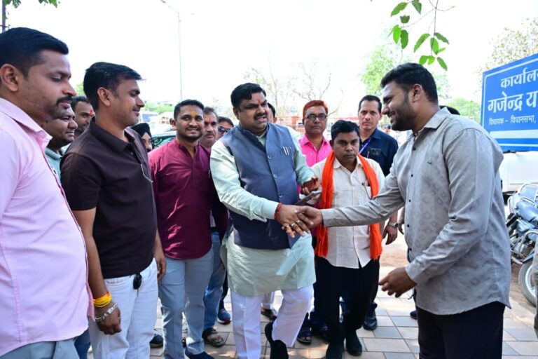 1774262596_e1acd32ef2f056547764